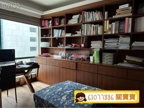 湖景豪庭03座中層E.  