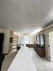 廣利大廈01座低層C