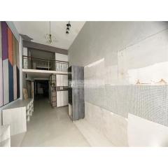 富恒大廈半閣地鋪