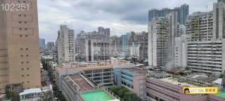 萬基工業大廈中層  A  還價即走 可大減價