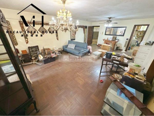 東望洋大廈低層B