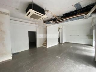 牡丹花城地舖地下連閣樓有匙🔑直接業主☎️65621278吳生