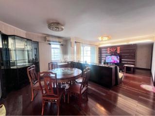 利佳大廈高層💥可配車位🚗