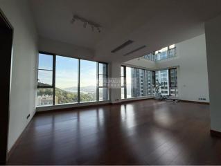 金峰南岸 🧡超荀複式連車位‼️高層有平台