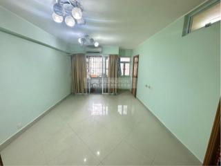 衛強大廈低層D🌈聖心對面電梯樓💎2房有露台🔥有匙