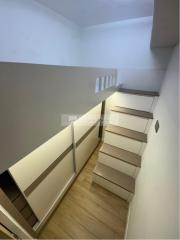 東方海岸第一座高層已打通