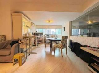 群發花園01座高層全屋多窗