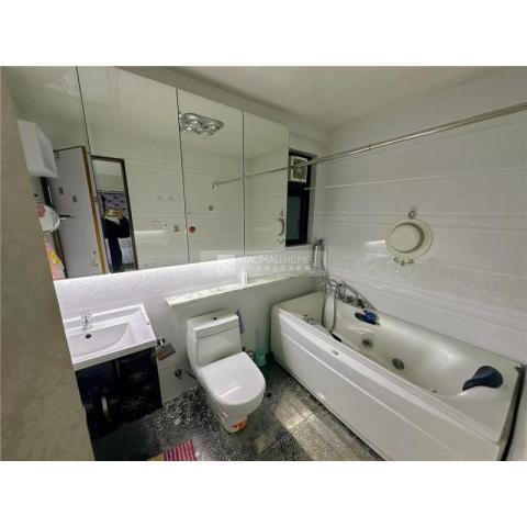 泉裕豪庭中層 B