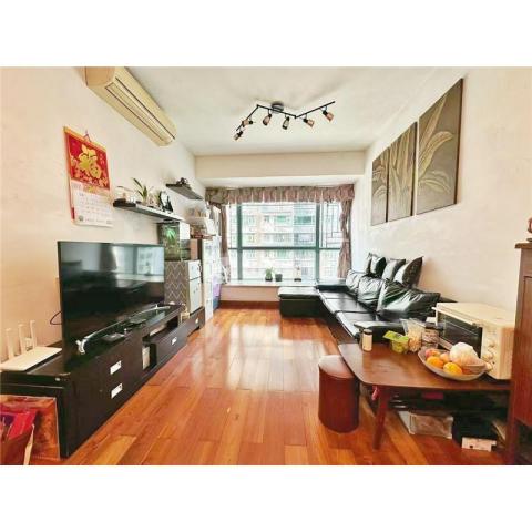 海擎天4座中層X 2房可約睇