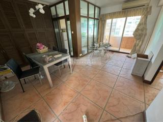 金苑大廈01座高層D