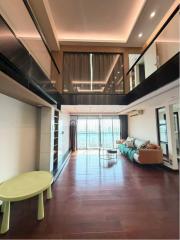  勁罕有❤️‍🔥❗️ #複式🪜 #靚裝修🧡 高士德 #會所電梯🛗 2241尺 #3房3廁➕工人套房👩🏻‍🍳➕露台 齊傢俬🪑  高層🤩