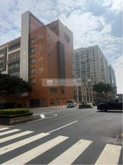 恆基花園02座地下連生財工具頂手✅ 63221024 李小姐