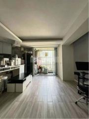 海濱花園07座高層 靚裝連落地大花籠