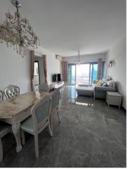 壹號湖畔01座高層超🤩單位F有露台