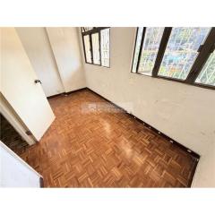 時潤大廈低層交吉有匙