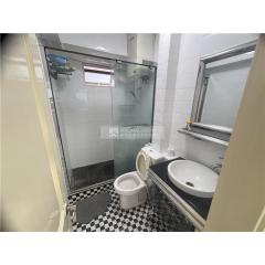 大中華廣場翠湖居中層